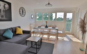 Spacieux appartement avec Balcons, 4 chambres, espace&confort, Centre Gare
